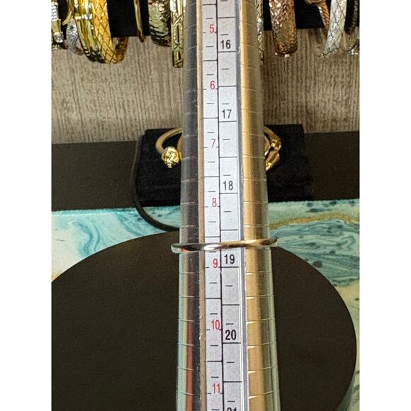 Sz. 9 - 1.5CTW Moissanite Shield Style Silver Ring w/ GRA - Picture 9 of 9